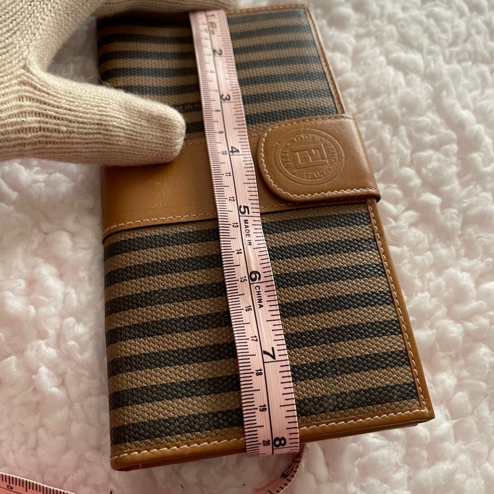 Authentic Fendi Canvas wallet - Picture 10 of 12